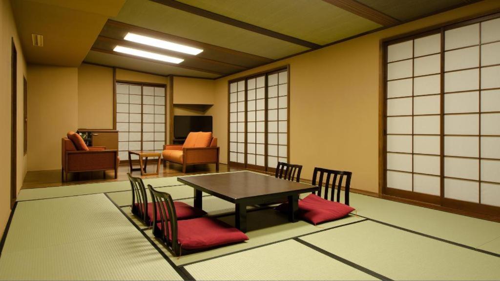Akakura Kanko Hotel Миоко Екстериор снимка