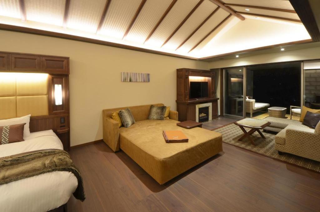 Akakura Kanko Hotel Миоко Екстериор снимка