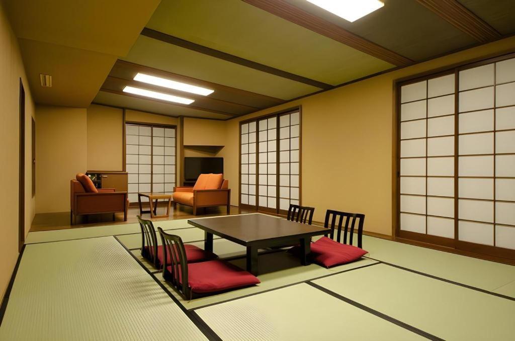 Akakura Kanko Hotel Миоко Екстериор снимка