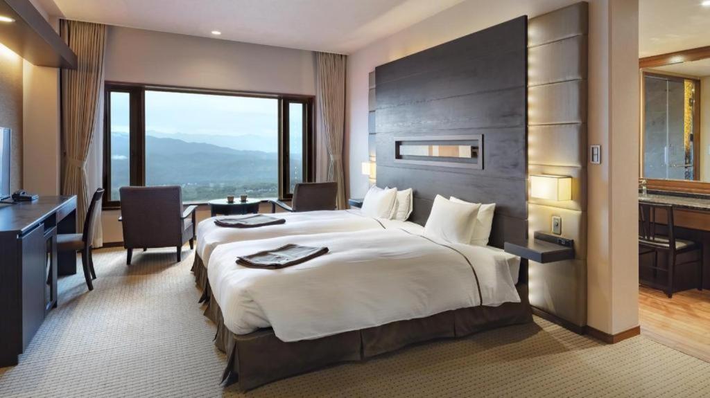 Akakura Kanko Hotel Миоко Екстериор снимка