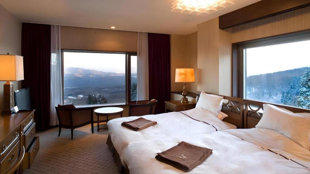 Akakura Kanko Hotel Миоко Екстериор снимка