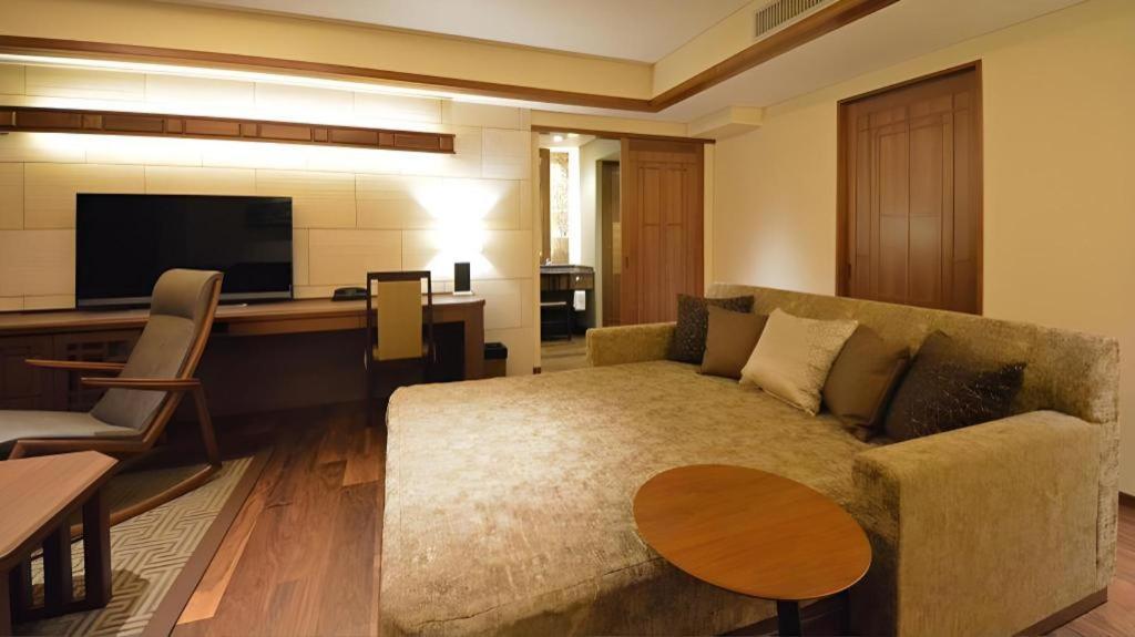 Akakura Kanko Hotel Миоко Екстериор снимка