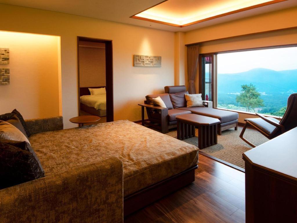 Akakura Kanko Hotel Миоко Екстериор снимка