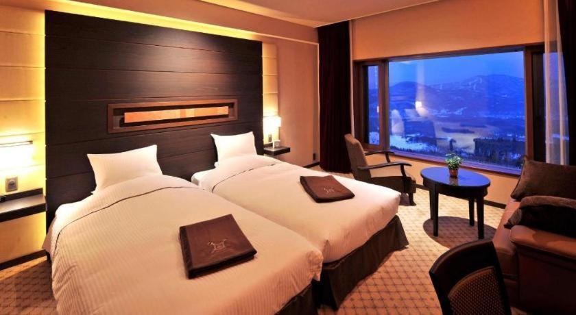 Akakura Kanko Hotel Миоко Екстериор снимка