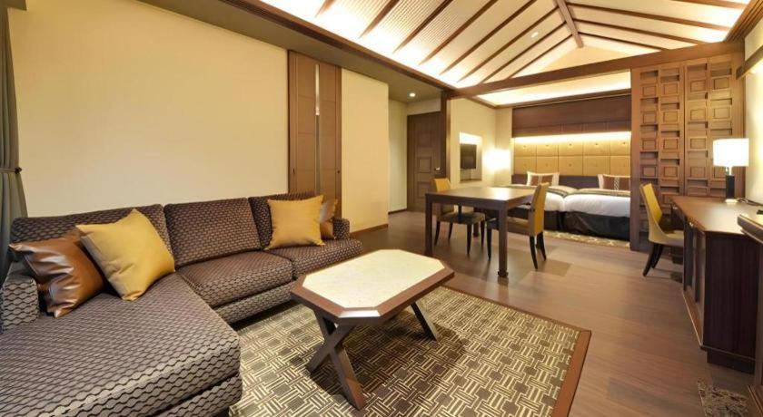 Akakura Kanko Hotel Миоко Екстериор снимка