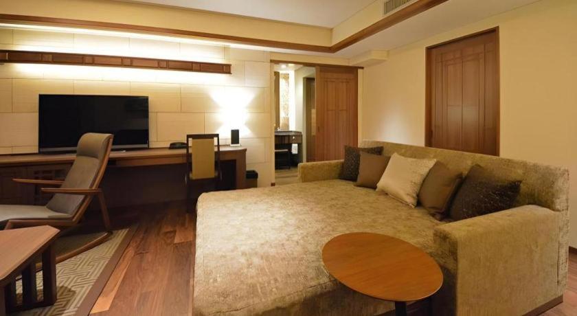 Akakura Kanko Hotel Миоко Екстериор снимка