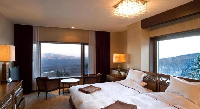 Akakura Kanko Hotel Миоко Екстериор снимка