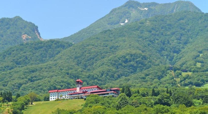 Akakura Kanko Hotel Миоко Екстериор снимка