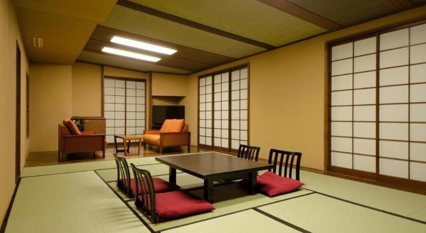 Akakura Kanko Hotel Миоко Екстериор снимка