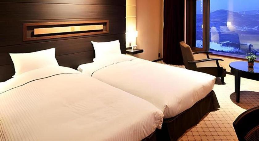 Akakura Kanko Hotel Миоко Екстериор снимка
